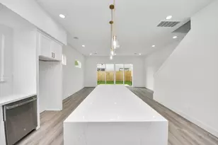 2408 Lorraine St, Houston, TX 77026 - Photo 11