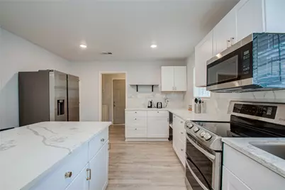4522 Willowbend Boulevard, Houston, TX 77035 - Photo 11