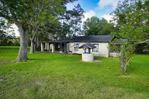 1203 County Rd 677, Brazoria, TX 77422 - Photo 5