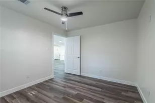 6003 De Moss Dr, Houston, TX 77081 - Photo 13