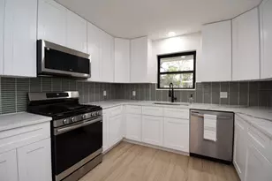 9519 Fairdale Ln, Houston, TX 77063 - Photo 13