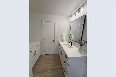 9519 Fairdale Lane, Houston, TX 77063 - Photo 27