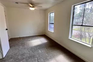 2047 Aspen Glade Dr, Houston, TX 77339 - Photo 11