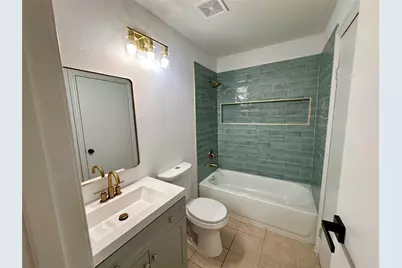 2047 Aspen Glade Drive, Houston, TX 77339 - Photo 9