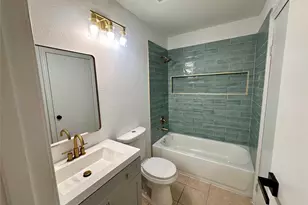 2047 Aspen Glade Dr, Houston, TX 77339 - Photo 9