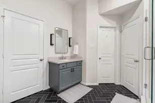 834 W 18th St, Houston, TX 77008 - Photo 17