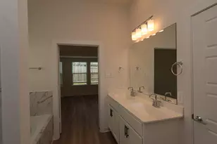 727 Hackberry Br Ct, Magnolia, TX 77354 - Photo 7