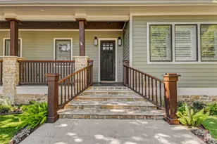 2219 Columbia St, Houston, TX 77008 - Photo 3
