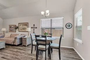 121 Dove Landing Ct, Navasota, TX 77868 - Photo 11