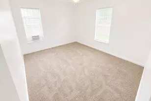 5103 Willow Glen Dr, Houston, TX 77033 - Photo 17