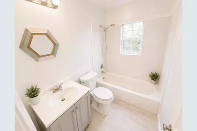 5103 Willow Glen Drive, Houston, TX 77033 - Photo 21