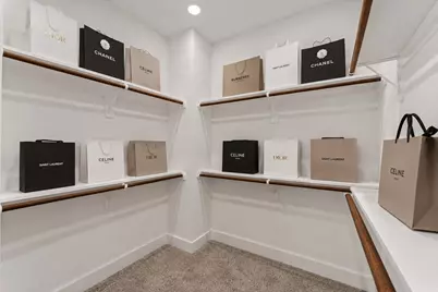 2818 Peacock Green Way, Houston, TX 77047 - Photo 13