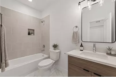 2818 Peacock Green Way, Houston, TX 77047 - Photo 17