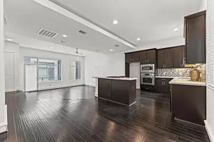 5228 Maxie St, Houston, TX 77007 - Photo 9