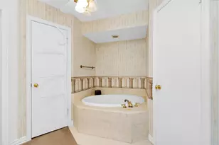 11634 Southlake Dr, Houston, TX 77077 - Photo 21