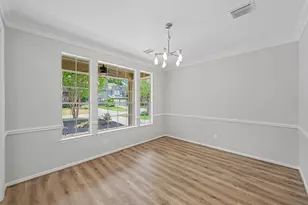 23 Tender Violet Pl, The Woodlands, TX 77381 - Photo 5