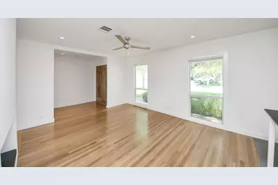 7610 Highmeadow Drive, Houston, TX 77063 - Photo 39