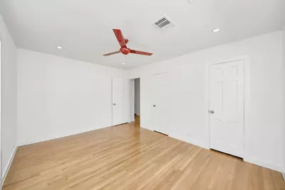 7610 Highmeadow Drive, Houston, TX 77063 - Photo 29