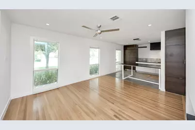 7610 Highmeadow Drive, Houston, TX 77063 - Photo 13