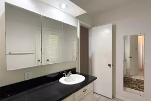 14307 Burgoyne Rd, Houston, TX 77077 - Photo 21