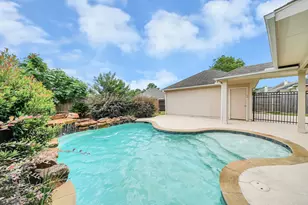 8855 Distant Woods Dr, Houston, TX 77095 - Photo 37