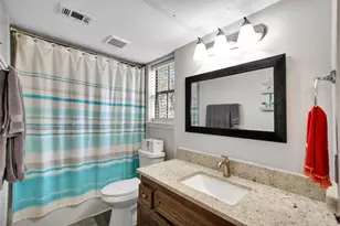 2401 Sycamore Ave, Huntsville, TX 77340 - Photo 13