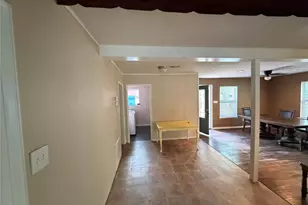 303 Magnusson Ave, Palacios, TX 77465 - Photo 11