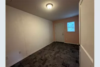 303 Magnusson Avenue, Palacios, TX 77465 - Photo 15
