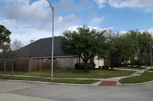 16331 Gentle Slope Ln, Houston, TX 77044 - Photo 39