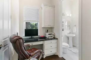 1415 Maple Strm Dr, Houston, TX 77043 - Photo 13