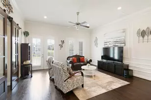 1415 Maple Strm Dr, Houston, TX 77043 - Photo 9