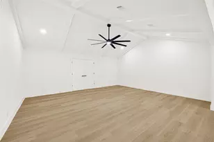 2100 Crestwood Dr, Richmond, TX 77469 - Photo 11