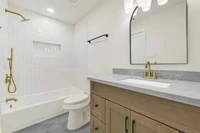 2100 Crestwood Drive, Richmond, TX 77469 - Photo 15