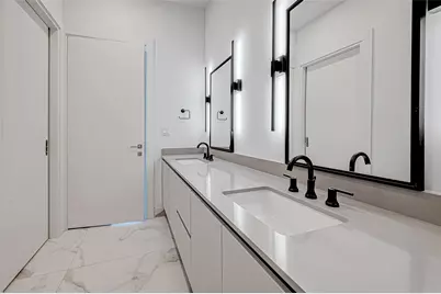 1711 Allen Parkway #1703, Houston, TX 77019 - Photo 15