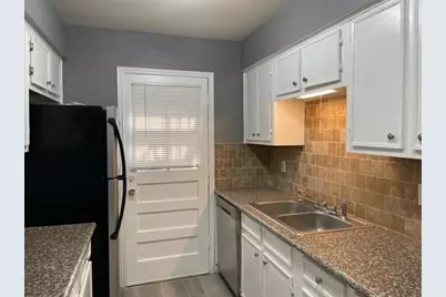 7900 Westheimer Road #117, Houston, TX 77063 - Photo 19