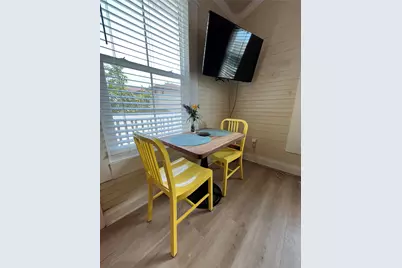 1820 Ave O 1/2 #6, Galveston, TX 77550 - Photo 5