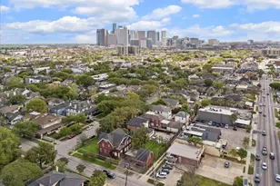 614 Avondale St, Houston, TX 77006 - Photo 7