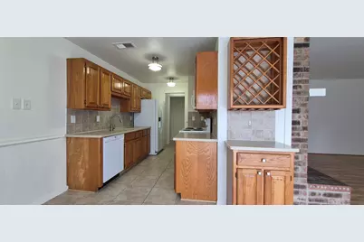 3214 Big Spruce Drive, Houston, TX 77339 - Photo 9