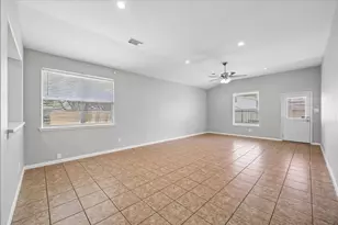 21316 Timber Bluff Ct, Porter, TX 77365 - Photo 3