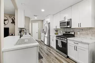 4706 Black Stone St, Baytown, TX 77521 - Photo 7