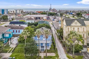 2415 Ave O 1/2, Galveston, TX 77550 - Photo 41