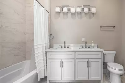 2415 Avenue O 1/2, Galveston, TX 77550 - Photo 29