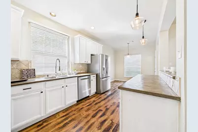 3023 Manor Bay Court, League City, TX 77573 - Photo 5