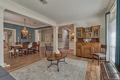 82 E Coldbrook Circle, The Woodlands, TX 77381 - Photo 11