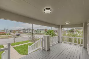 623 32nd St, Galveston, TX 77550 - Photo 5