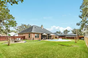 2280 River Oaks Dr, West Columbia, TX 77486 - Photo 29