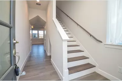 9577 Neuens Road #F, Houston, TX 77080 - Photo 5