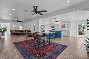 214 Sampan Dr, Tiki Island, TX 77554 - Photo 7