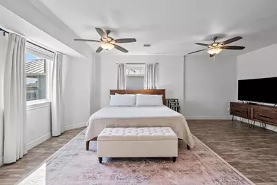 214 Sampan Drive, Tiki Island, TX 77554 - Photo 17