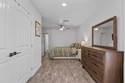 214 Sampan Drive, Tiki Island, TX 77554 - Photo 33